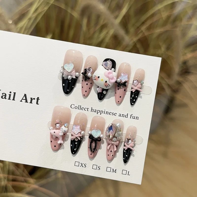 Dekorative Nagelkunst