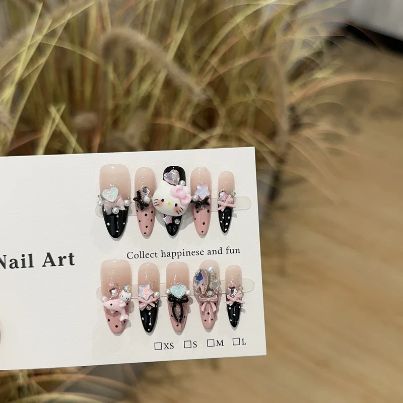 Dekorative Nagelkunst