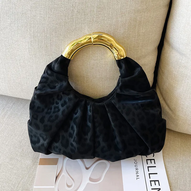 Moderne gefaltete Handtasche