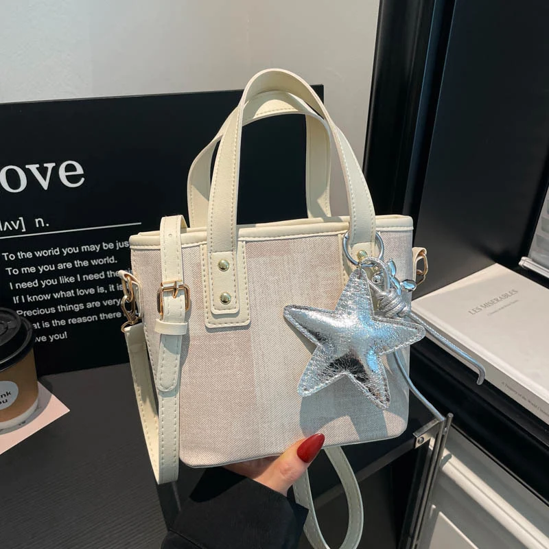 Mini strukturierte Handtasche