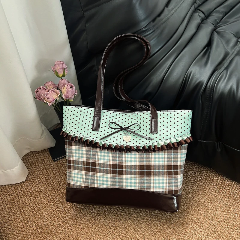 Stylische Karotten-Tasche