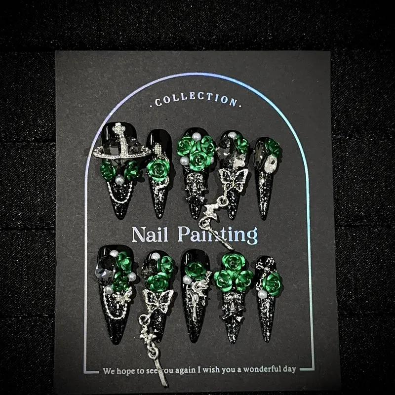 Elegantes von der Gothic inspiriertes Nagelkunst-Set