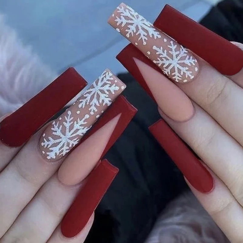 Festliche Winter-Themen Press-On Nagelkunst