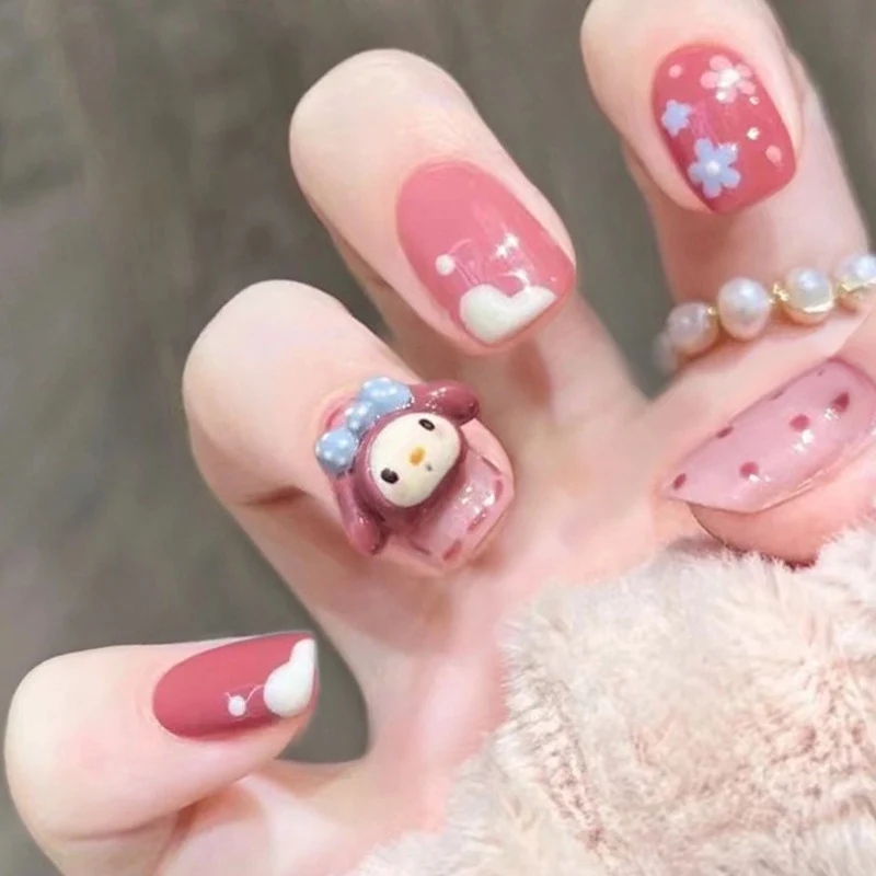 Niedliche Charakter-Themen Press-On Nagelkunst