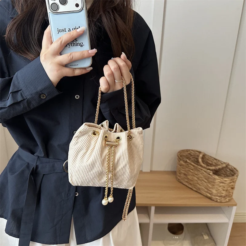 Stylische Leopardenmuster-Bucket-Handtasche