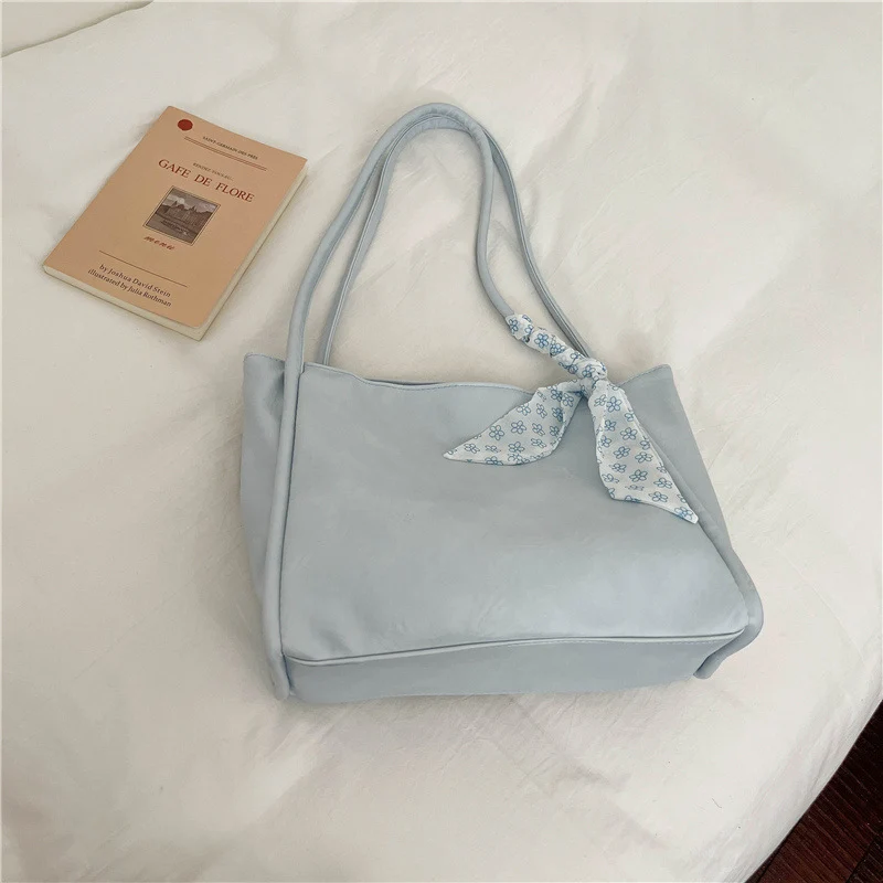Chic Casual Handtas