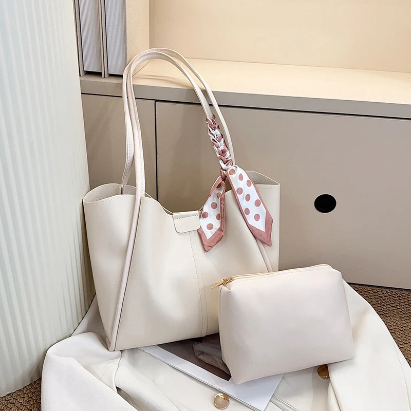 Elegante Tote Bag mit abnehmbarem Schal
