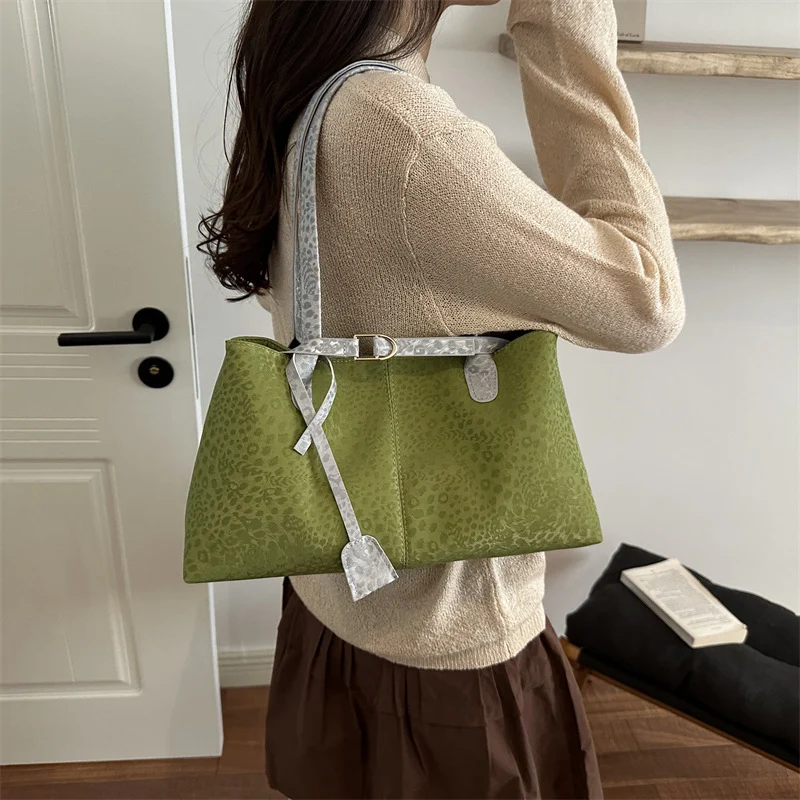 Stilvolle Gepardendruck-Handtasche