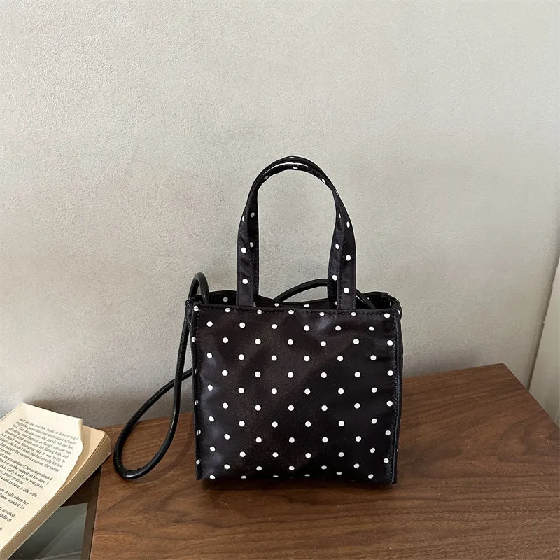 Charmante Pünktchen Mini-Handtasche