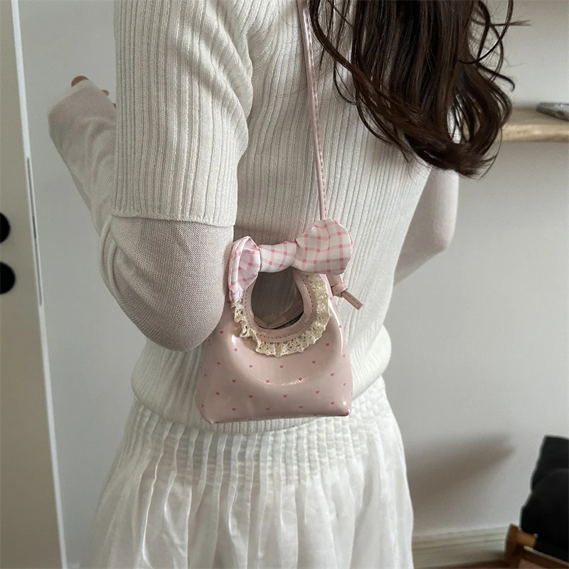 Charmante Mini-Handtasche mit Schleifenakzent