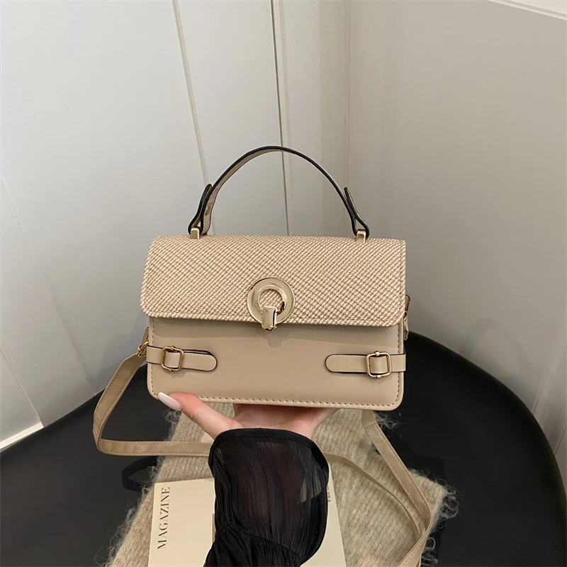 Strukturierte Handtasche