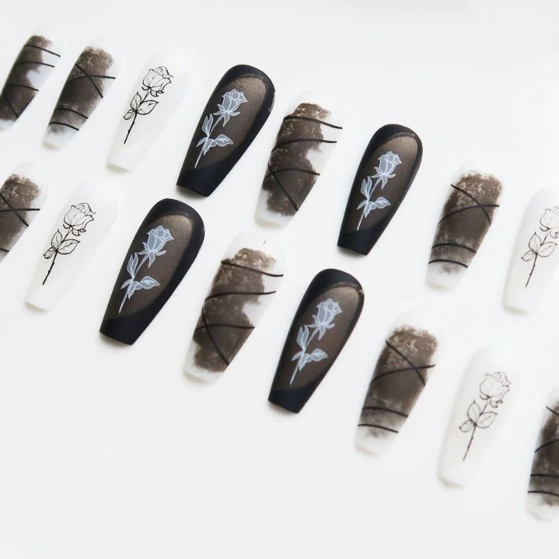Künstlerische Aquarell Press-On Nägel