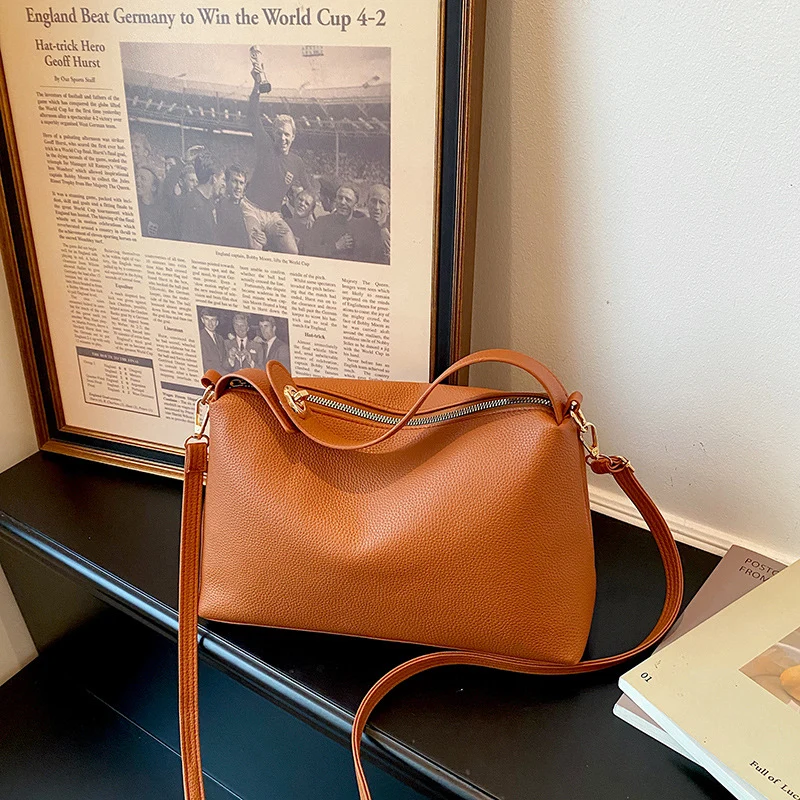 Texturierte Leder Crossbody-Tasche