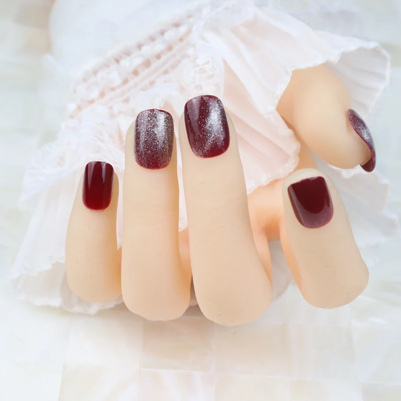 Künstlerisches Kurzes Press-On Nagelset