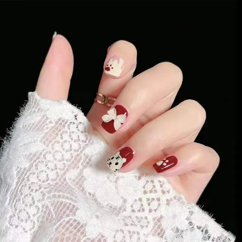 Künstlerisches saisonales Druck-Nageldesign