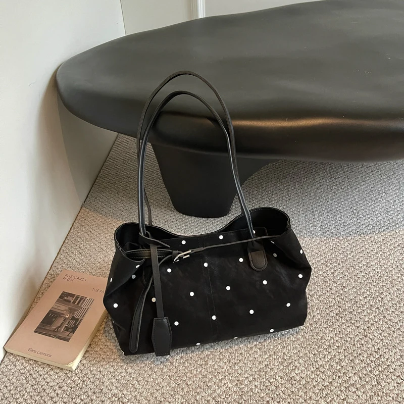 Stylische Wildleder-Tote-Bag
