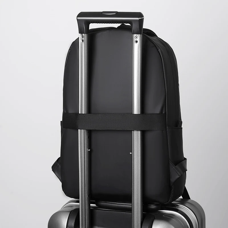 Wasserfester Slim-fit Laptop Rucksack Karnz