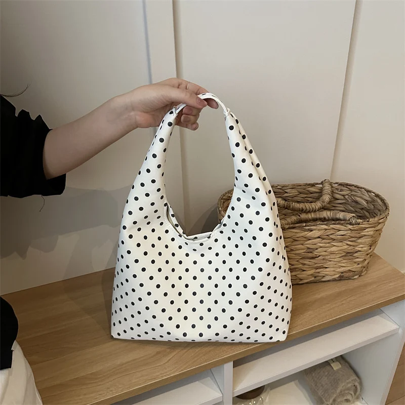 Polka Dot Hobo Tasche