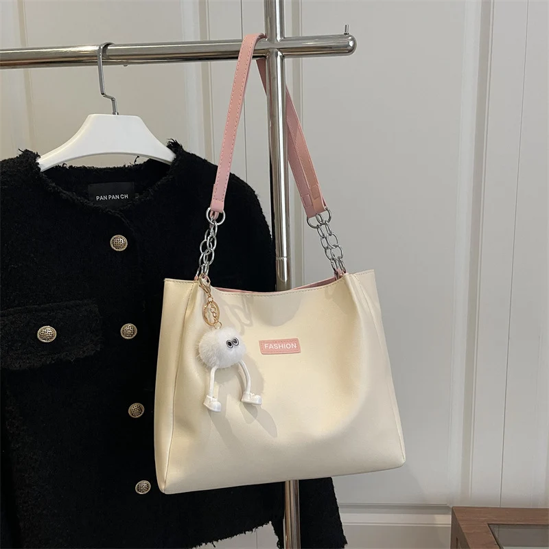 Schicke Minimalistische Handtasche