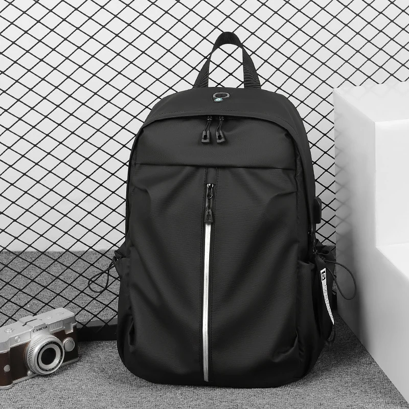 Vielseitiger Laptop- und Reise-Rucksack Karnz