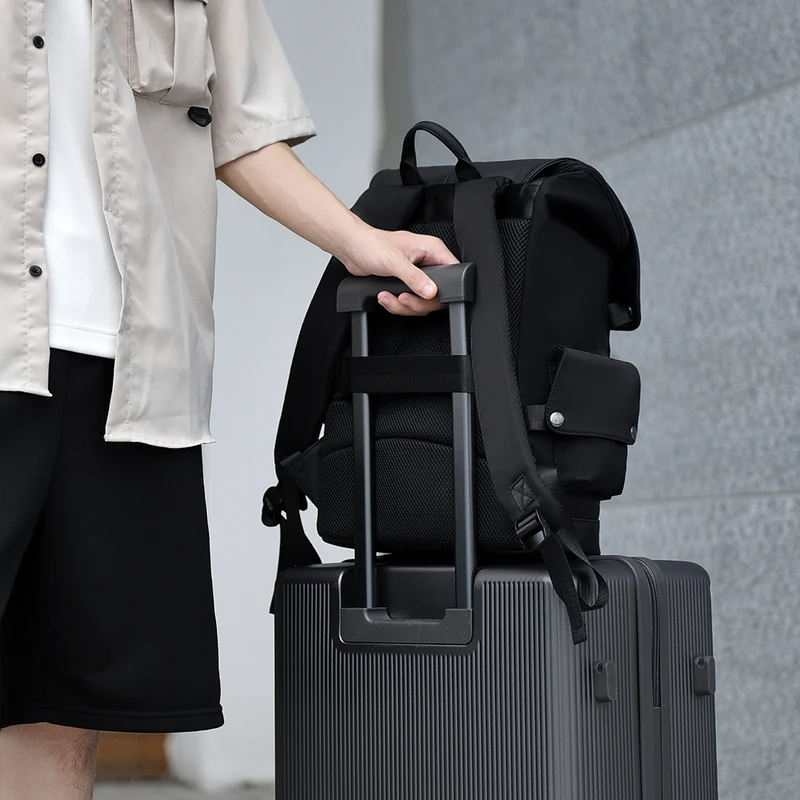 Stylische Multi-Taschen Outdoor-Rucksack Karnz