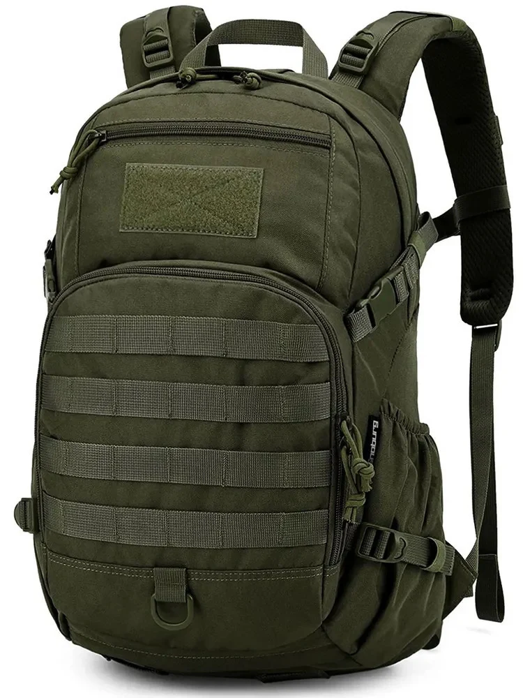 Taktischer Rucksack mit multifunktionalem Stauraum Karnz