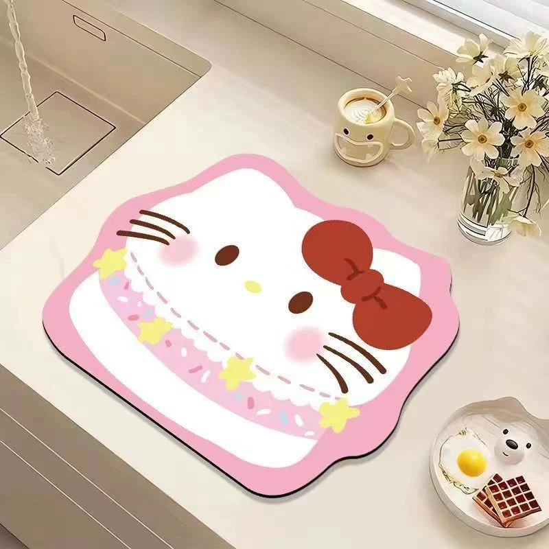 Niedlicher katzenförmiger plüschiger Badteppich