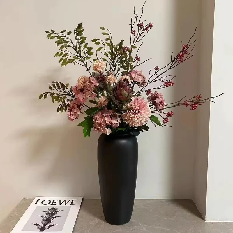 Lebensechte Blumenarrangement Tischmittelpunkt