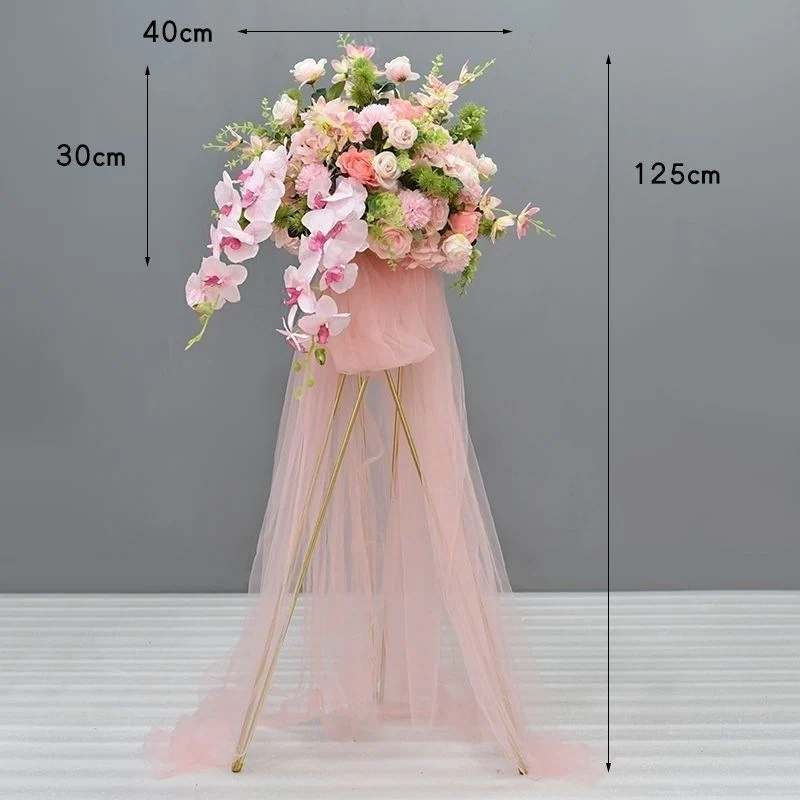 Elegante Blumen Design Ständer mit Tüll