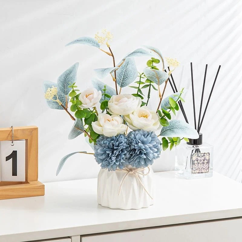 Elegante Faux-Blumenarrangements