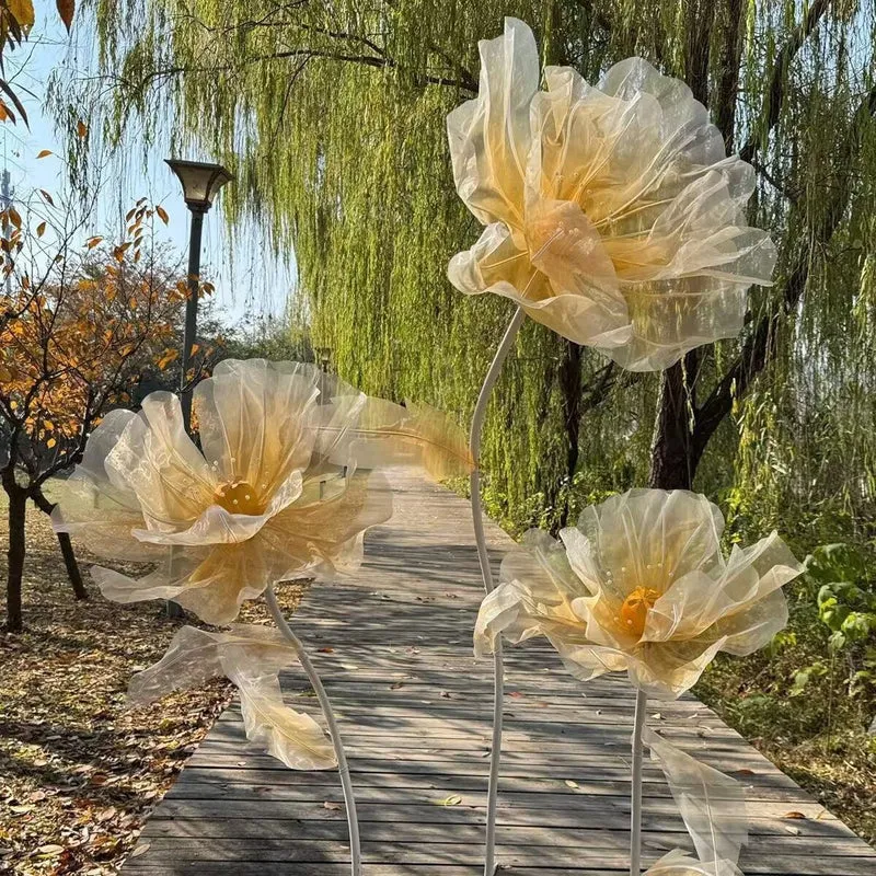 Künstlerische florale Skulptur