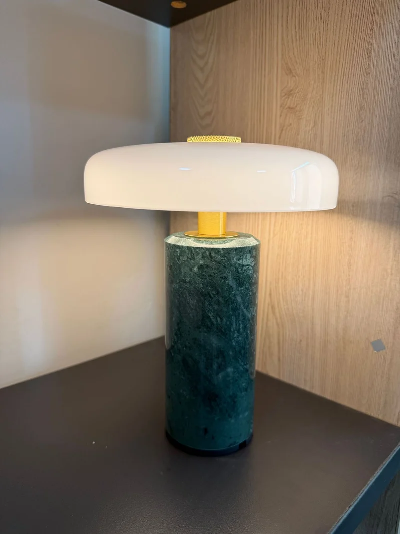Marmor-Tischlampe Modell 5809, aufladbar, 3-stufig dimmbar
