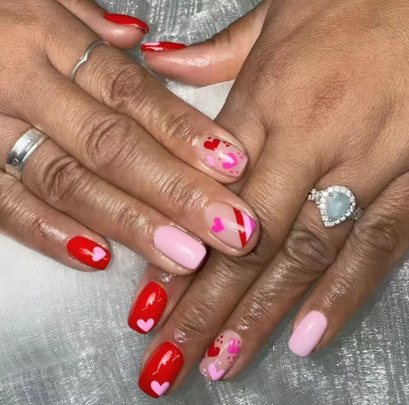 Stylische Nagelkunst Karnz