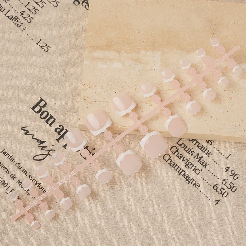 Stylishes French Tip Press-On Nagelset Karnz