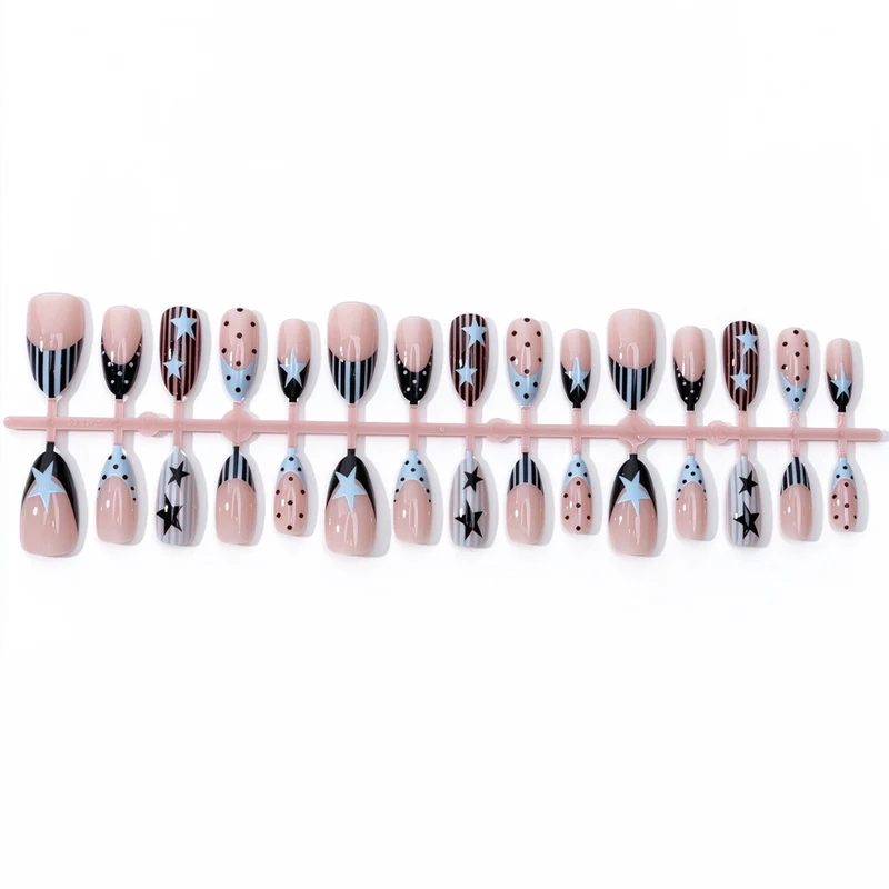 Trendige Nagelkunst Karnz