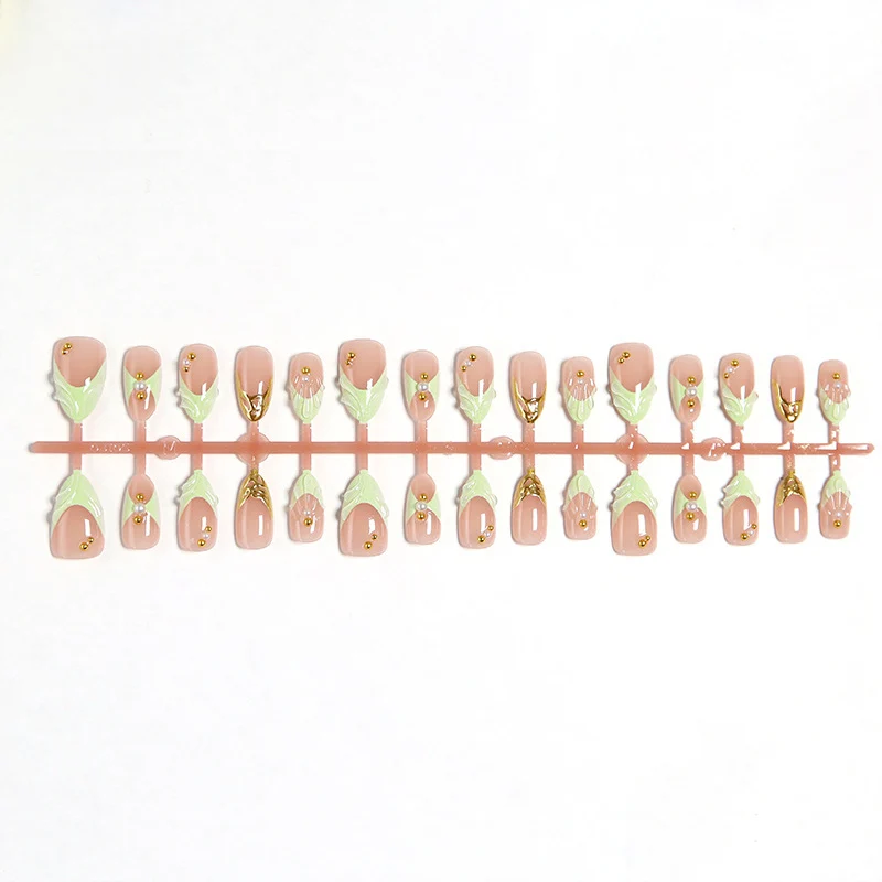 Stylisches Press-On Nail Set Karnz