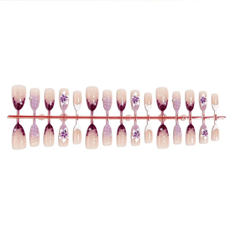 Floral Design Press-On Nail Set Karnz