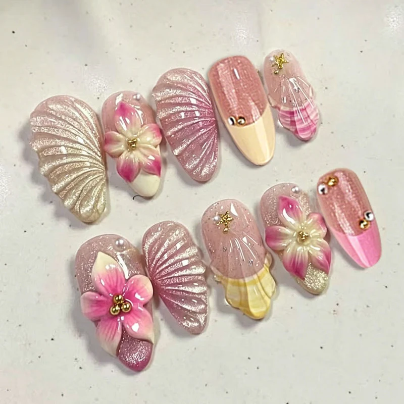Floral Accent Press-On Nail Set Karnz