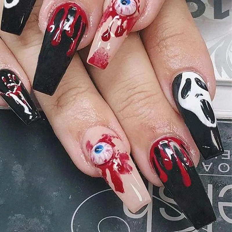 Gothic Themed Press-On Nail Set Karnz