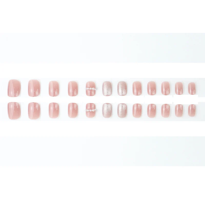 Luxus Press-On Nagelset mit Perlen- und Glitzerakzenten Karnz