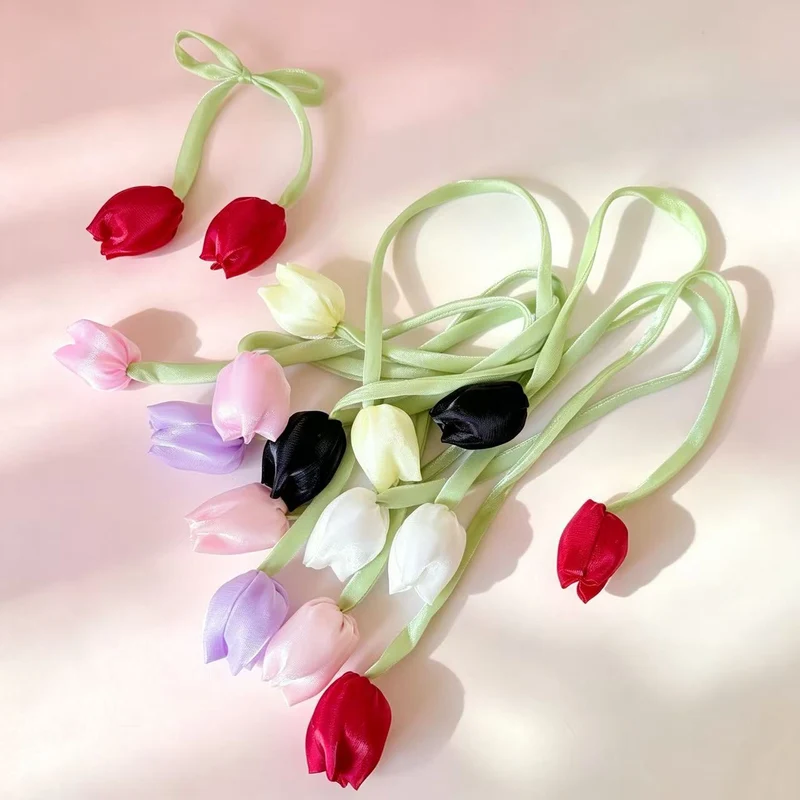 Dekoratives Florales Haarrips Karnz