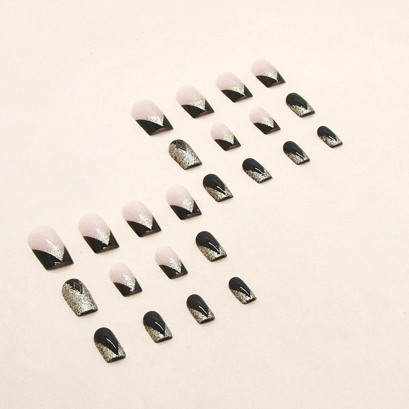 Glamouröse Press-On Nagelset mit Glitzer und künstlerischem Design Karnz