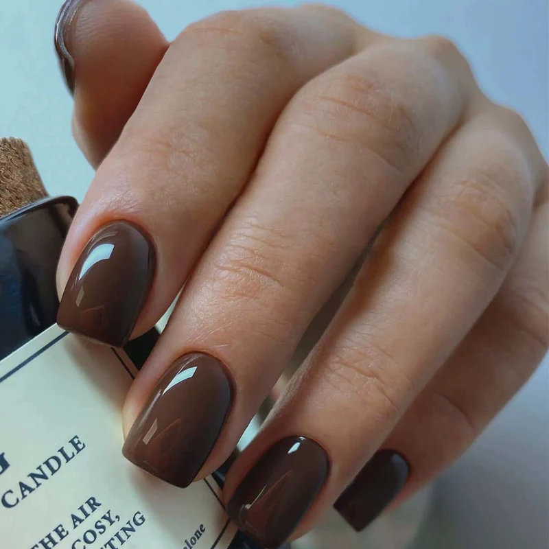 Glänzendes Press-On Nagelset Karnz