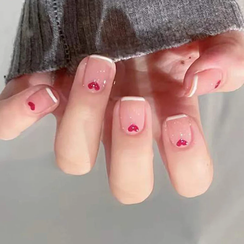 Herz-Prägung Press-On Nagelset Karnz