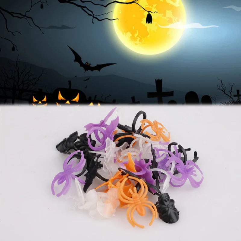 Realistische Halloween-Spinnen-Dekorationen Karnz