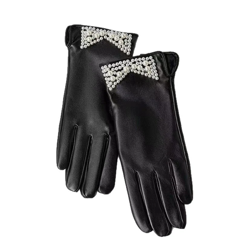 Elegante Lederhandschuhe mit Kettendetails Karnz