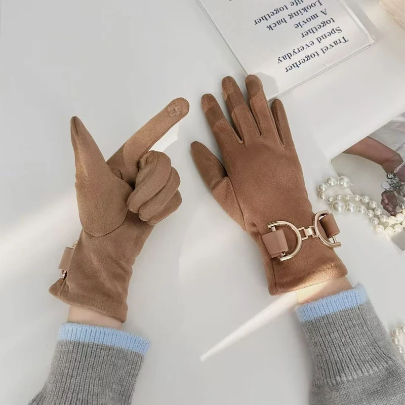 Elegante Modehandschuhe mit dekorativem Schnallenverschluss Karnz