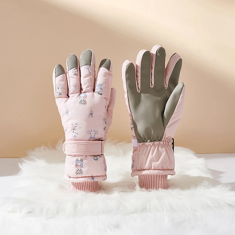 Niedliche cartoonartige Winterhandschuhe Karnz