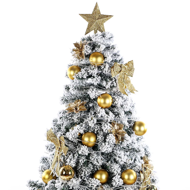 Premium Flocked Weihnachtsbaum mit dekorativen Ornamenten Karnz