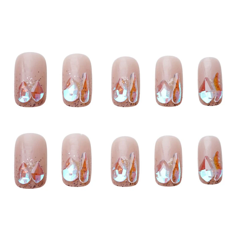 Glitzerndes Press-On Nagelkunst Set Karnz